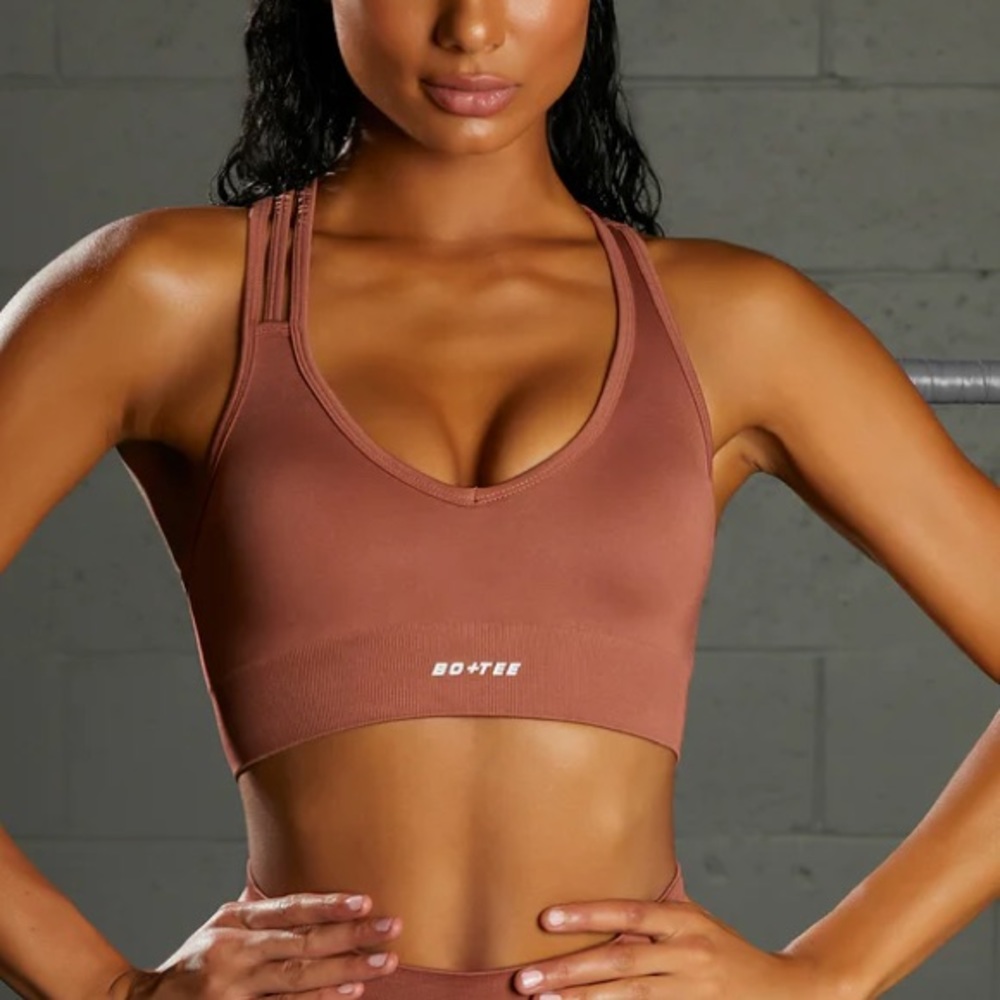 Bo+tee sports bra medium